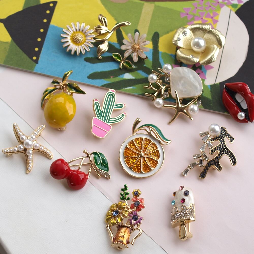 broches & pins