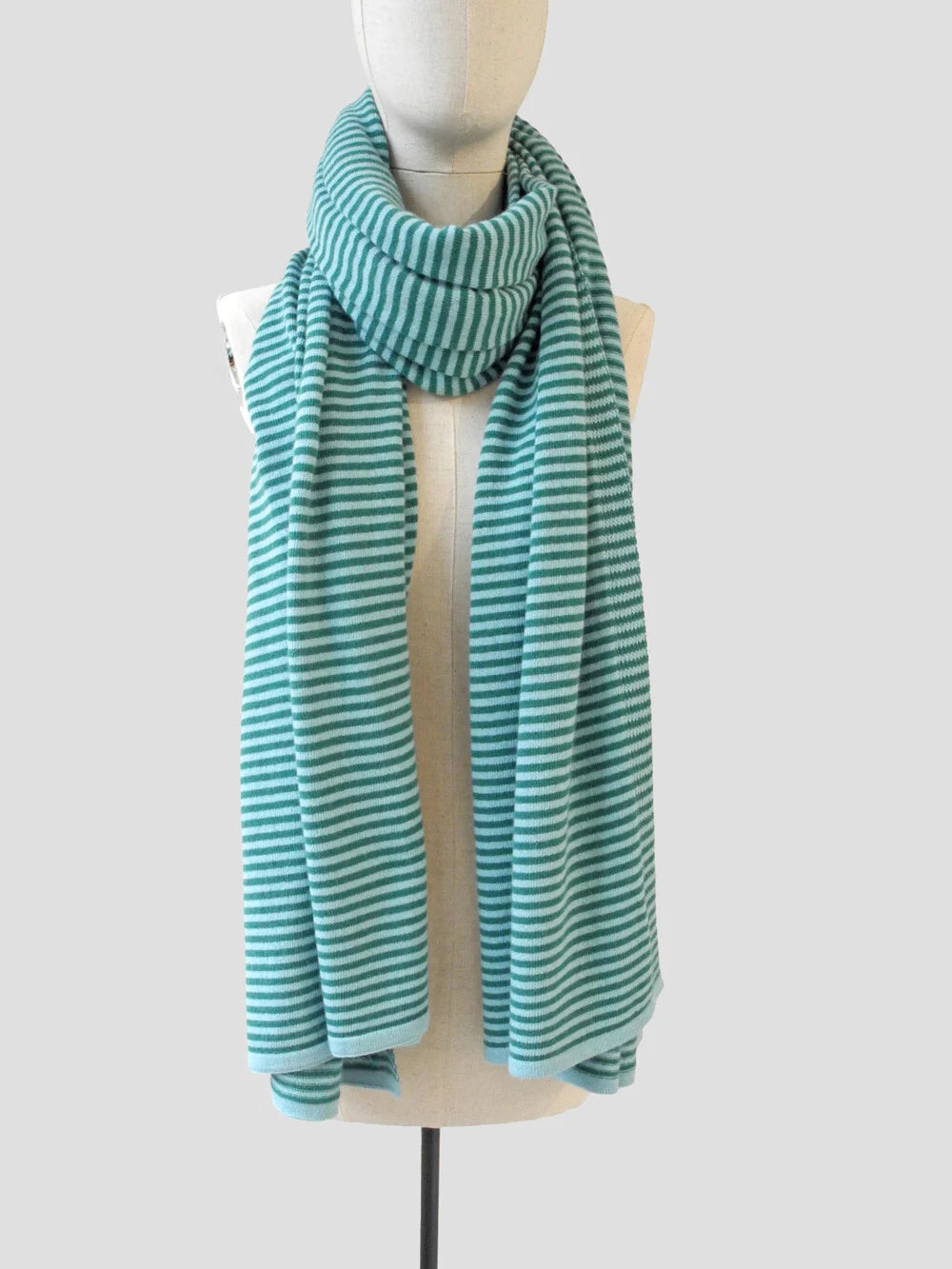 sjaalmania cosy chic stripes aqua green and mean