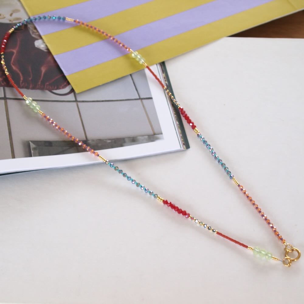 widaro ketting red and blue beads (kies je lengte)