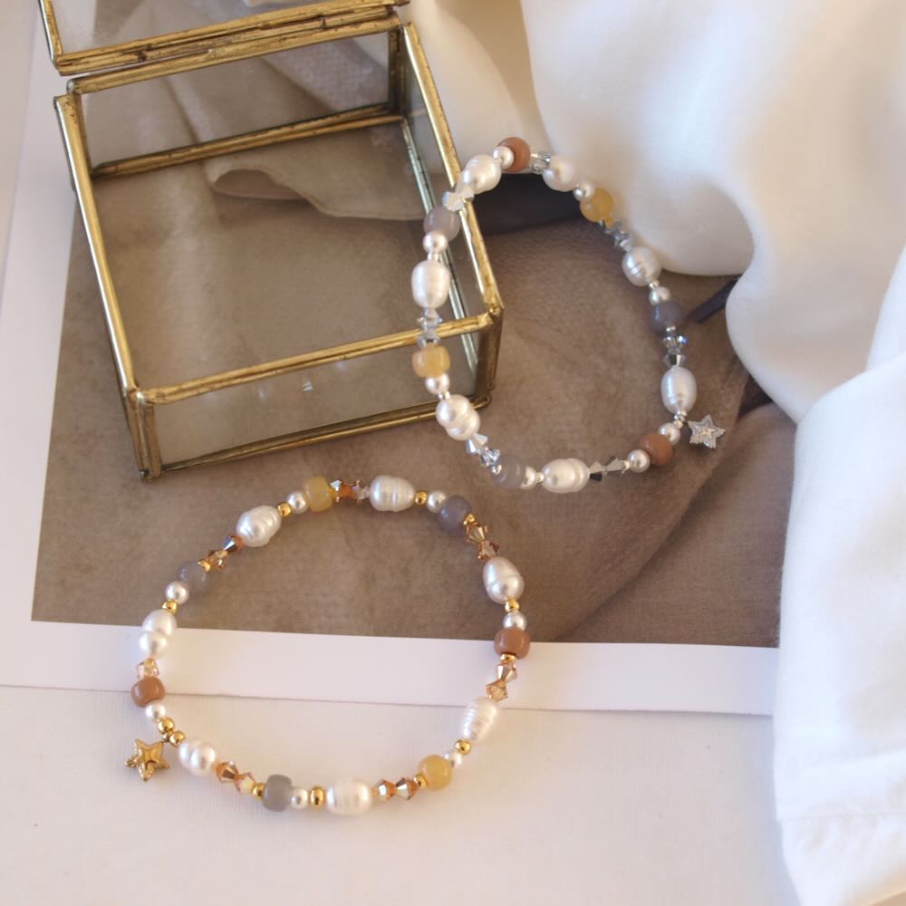 widaro armband pearls and naturel (kies goud/zilver)