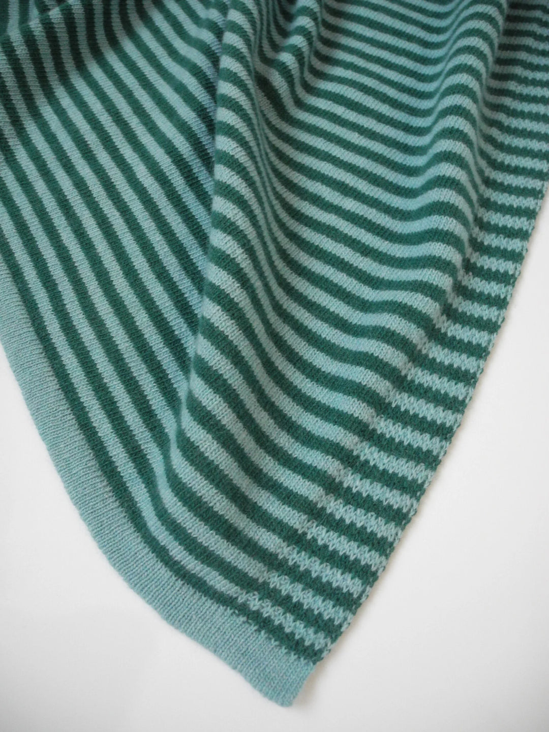 sjaalmania cosy chic stripes aqua green and mean