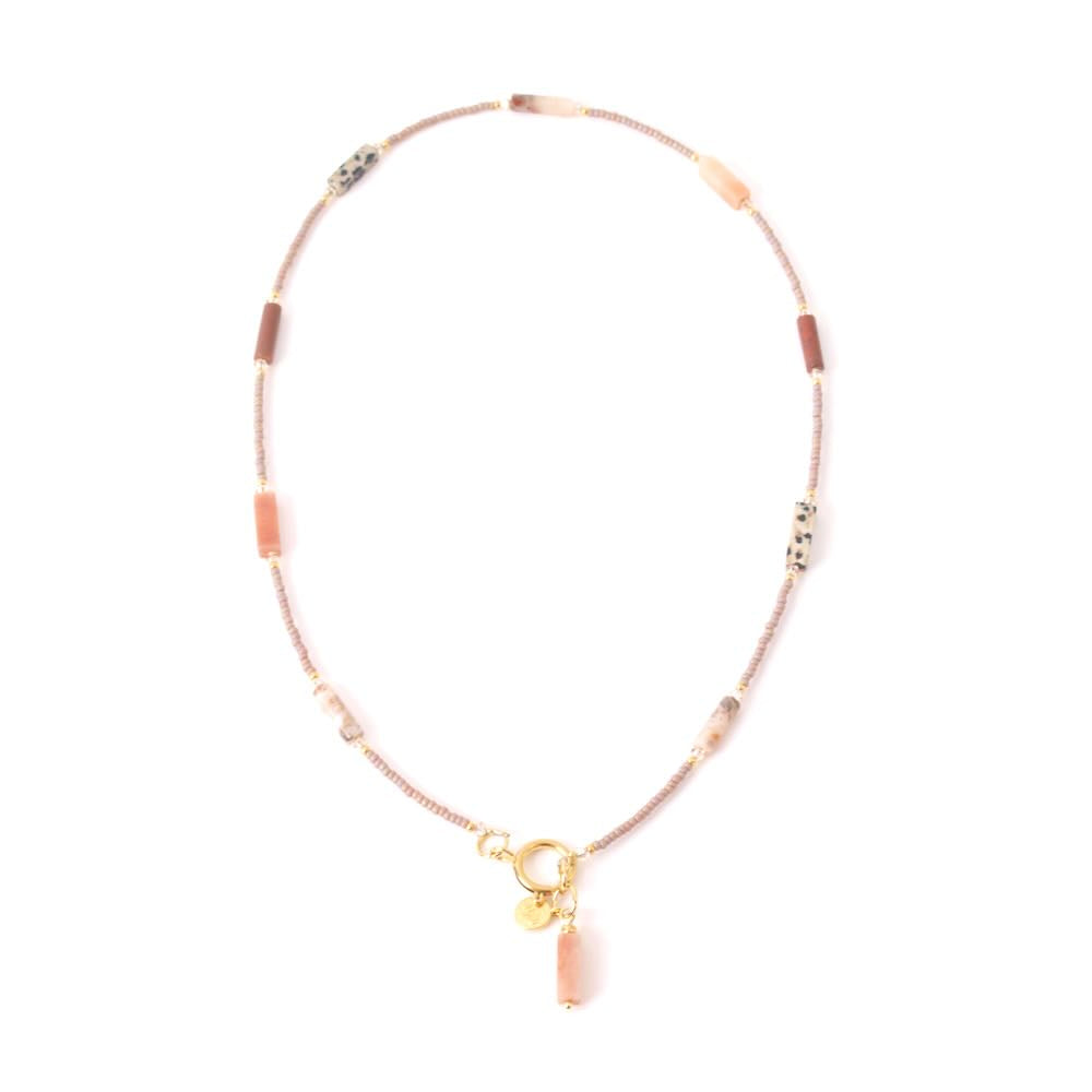 widaro halflange ketting peach & stones